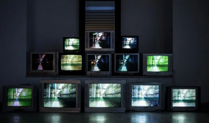 HSBC director's intense effort to recreate trading floor at home
